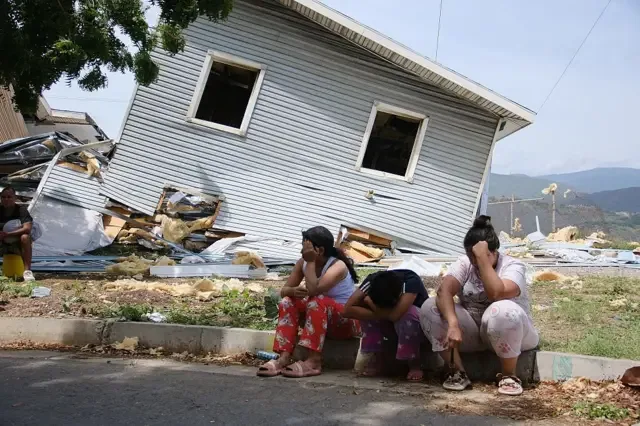 Dos potentes terremotos dejan devastación y víctimas en Venezuela