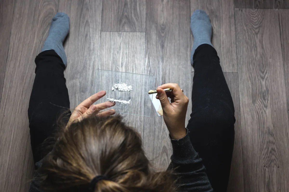 Aumenta la edad promedio y el consumo de cocaína en adictos