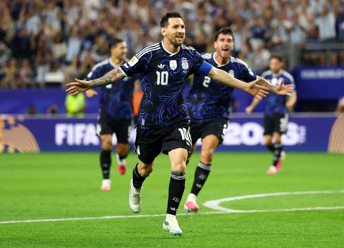 Argentina mantiene paso perfecto y solidez defensiva en el Mundial
