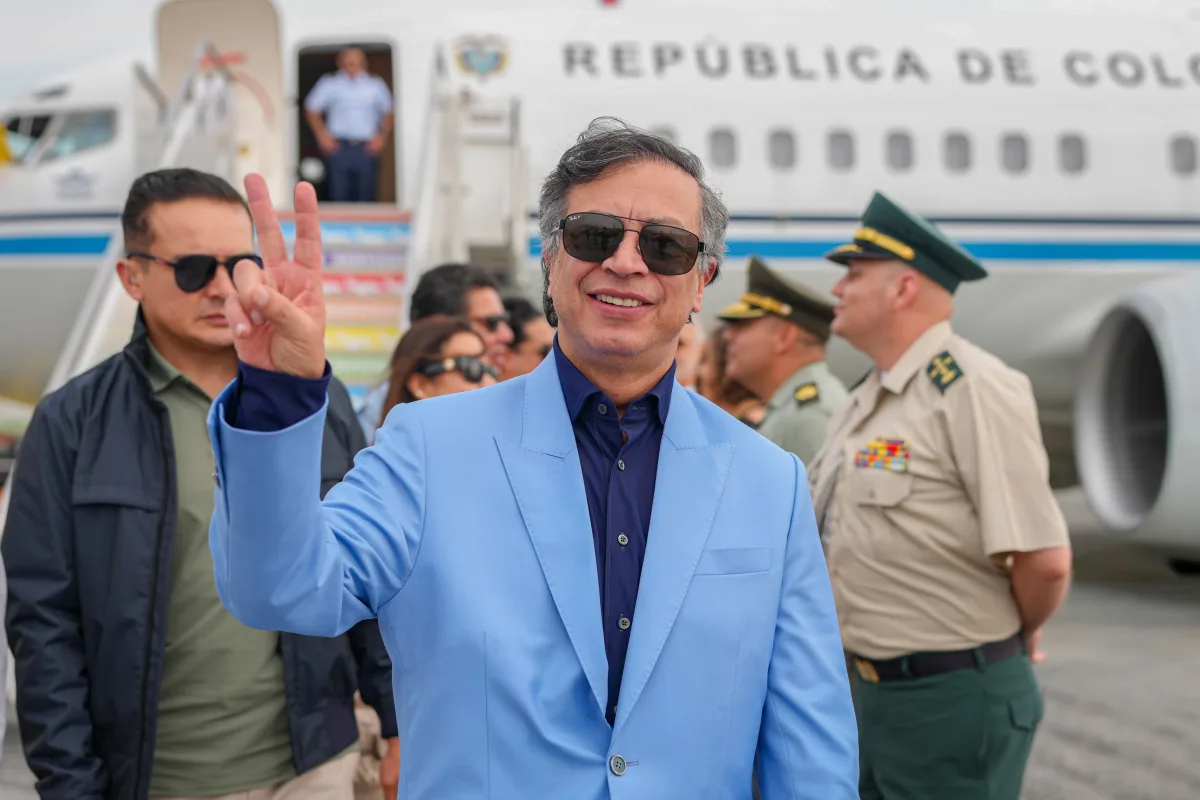 Transición política en Colombia enfrenta retos de estabilidad institucional