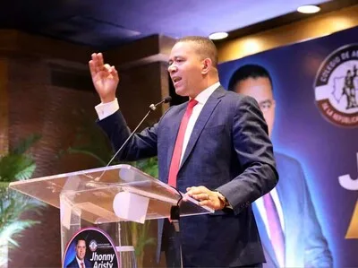 Jhonny Aristy busca la presidencia del Colegio de Abogados para 2026-2029