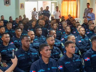 Agentes formados bajo nuevo modelo policial no registran abusos de poder