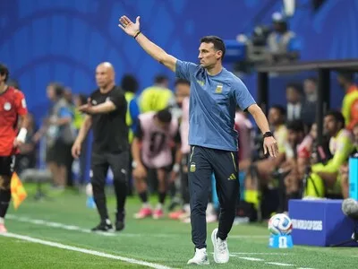 Scaloni pide separar el fútbol de la Guerra de las Malvinas