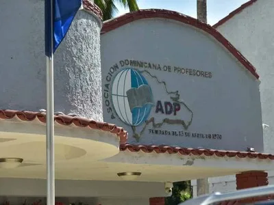 ADP solicita cambios al Código Penal para proteger labor docente