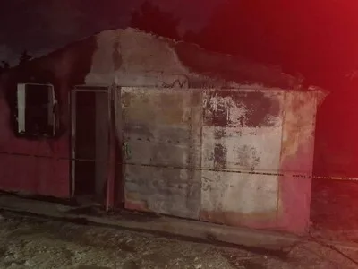 Incendio consume vivienda en el sector Los Casabes de Santo Domingo Norte