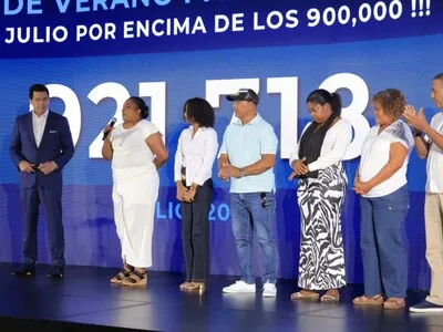 Más de 600 mil personas dependen del sector turístico dominicano