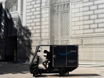 Jeff Bezos vende acciones de Amazon tras alcanzar valor récord