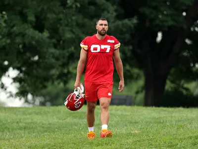 Travis Kelce califica su boda con Taylor Swift como noche inolvidable