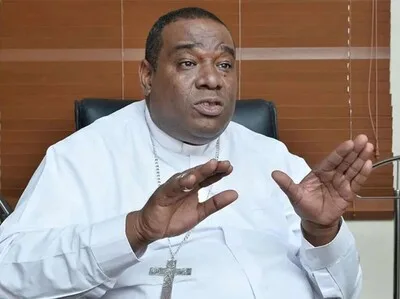 Obispo de Higüey destina ahorros personales para edificar nuevas aulas escolares