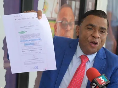 Denuncian cobros millonarios en licitaciones del Inabie