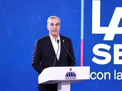 Presidente Abinader estrena nuevo formato de comunicación gubernamental este lunes