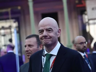 Gianni Infantino busca apoyo en el Caribe para reducir brechas futbolísticas