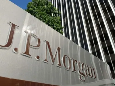 JPMorgan destaca fortaleza del peso dominicano y recomienda inversión en bonos