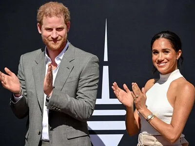 El príncipe Harry y Meghan Markle regresan al Reino Unido