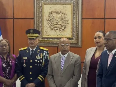 Director de la Policía Nacional busca agilizar reforma en el Congreso