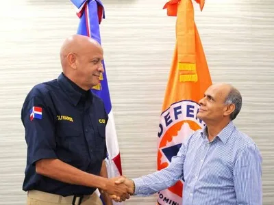 Defensa Civil y COE coordinan estrategias para mejorar respuesta ante emergencias