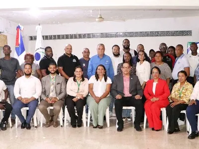 Defensa Pública capacita líderes comunitarios para vigilar derechos en destacamentos