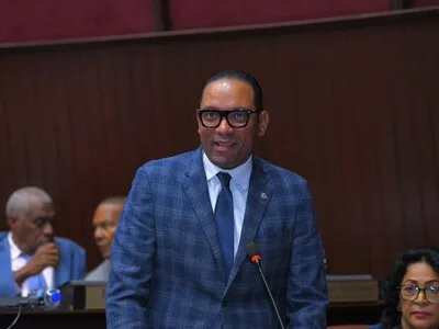 Cámara de Diputados aprueba enseñanza obligatoria de Moral y Cívica