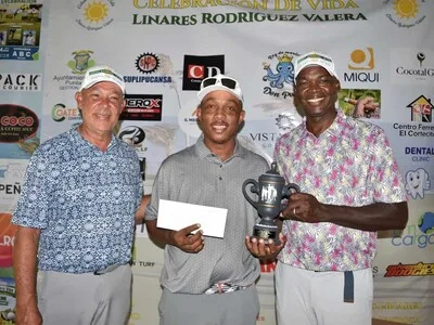 Carlos Linares triunfa en el IV Torneo de Golf Celebración de Vida