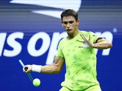 Mariano Navone avanza a tercera ronda del US Open tras vencer a Berrettini