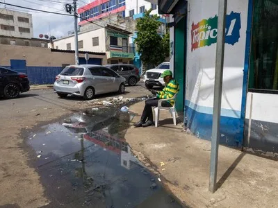 Deficiencias en drenaje pluvial afectan a residentes de Villa Consuelo