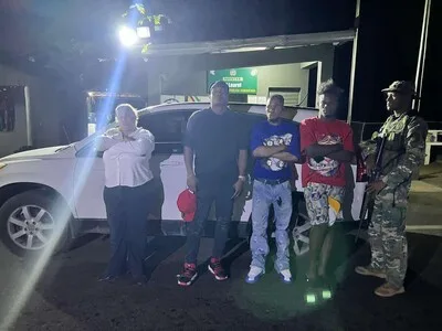 Abogada es detenida en Dajabón transportando ciudadanos haitianos irregulares