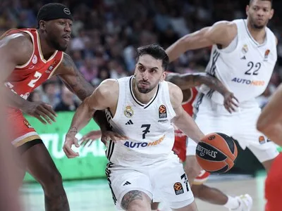 Real Madrid supera al Unicaja en un ajustado debut liguero