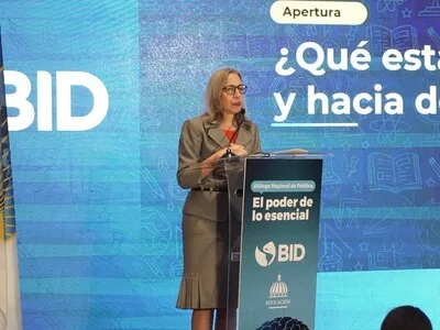 Educación busca fortalecer aprendizajes fundamentales en diálogo regional con el BID