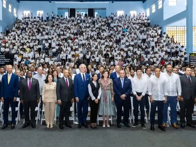 Estado dominicano ha otorgado más de un millón de becas en década