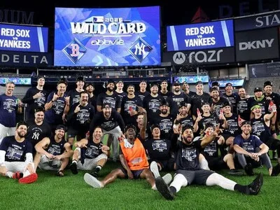 Yanquis barren a Medias Rojas y avanzan a la Serie Divisional