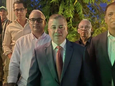 Fuerza del Pueblo presenta plan de infraestructura para Santiago