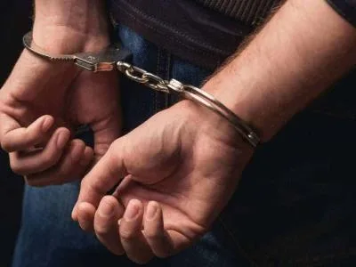 Hijo agrede a su padre con una pesa en Arroyo Hondo II