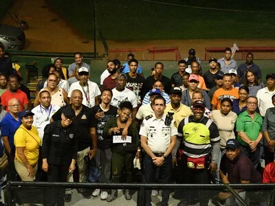 Seguridad del Escogido recibe capacitación ante emergencias en el Estadio Quisqueya