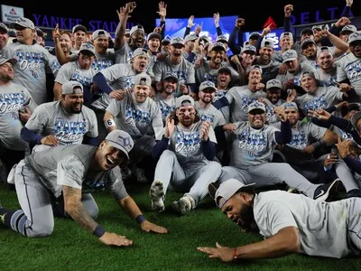 Rays, Dodgers y Guardianes avanzan en la postemporada de las Grandes Ligas