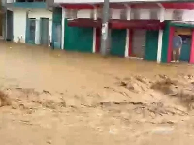 Lluvias provocan inundaciones severas en diversos sectores de Villa Vásquez