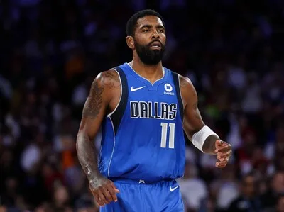 NBA: Kyrie Irving lidera la anotación de Dallas en Macao en su regreso