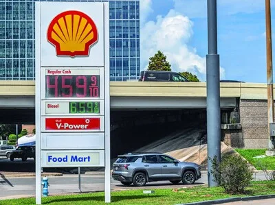 Gasolina en Estados Unidos supera los cuatro dólares por 158 días