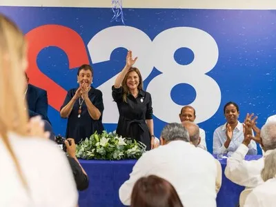Besaida Manola Santana de Báez se suma al proyecto de Carolina Mejía