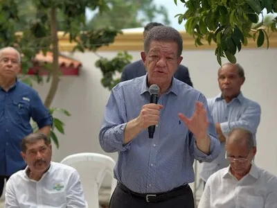 Leonel Fernández cuestiona gestión gubernamental ante crisis del sector arrocero