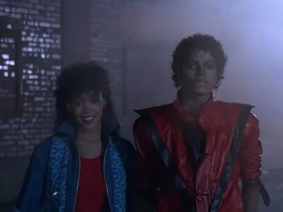 Subasta de chaqueta Michael Jackson supera 10 millones de dólares