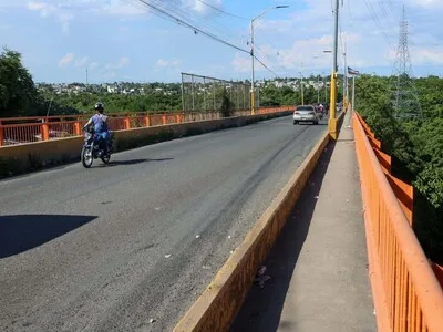 Obras Públicas inicia segunda fase de mantenimiento en puente La Barquita