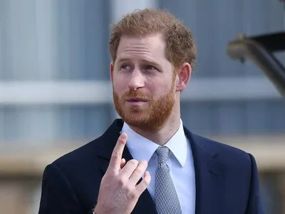 Príncipe Harry busca reconciliación con la familia real británica