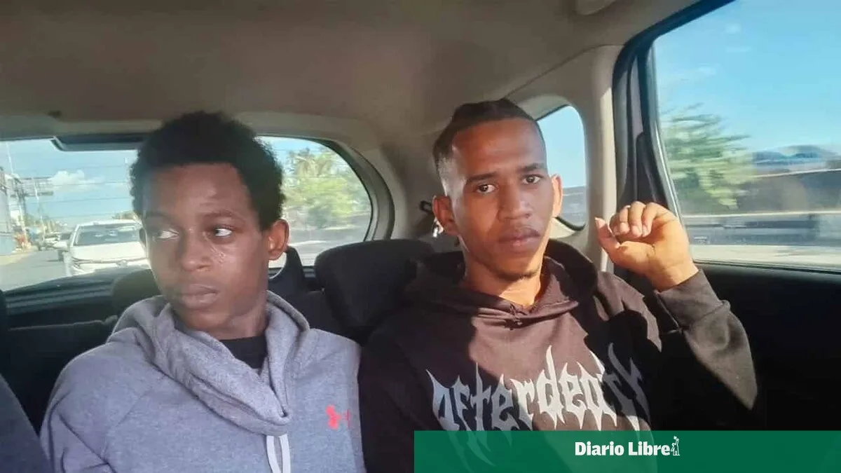 Jóvenes señalados por asaltos machete en avenida Las Américas