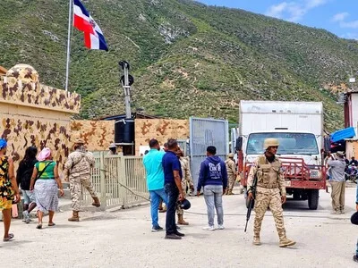Mercado fronterizo en Jimaní opera con normalidad bajo vigilancia militar
