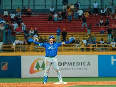 Tigres del Licey superan a las Águilas Cibaeñas en el Cibao