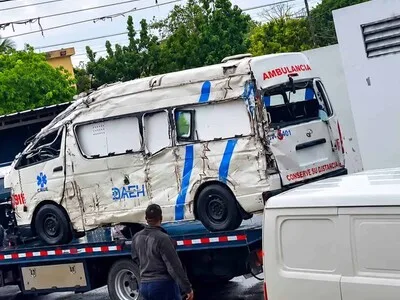 Enfermera fallece tras deslizamiento de ambulancia en Barahona