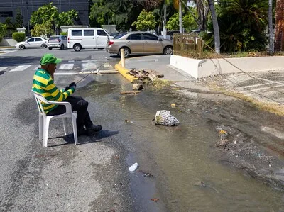 Aguas residuales afectan la salud pública en el sector Mata Hambre