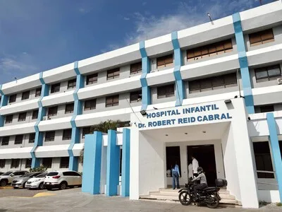 Falla eléctrica interrumpe servicios en el Hospital Infantil Robert Reid Cabral