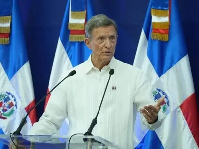 Presidente Abinader condecorará al excanciller Roberto Álvarez este miércoles