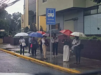 Educación extiende suspensión de clases por condiciones climáticas adversas